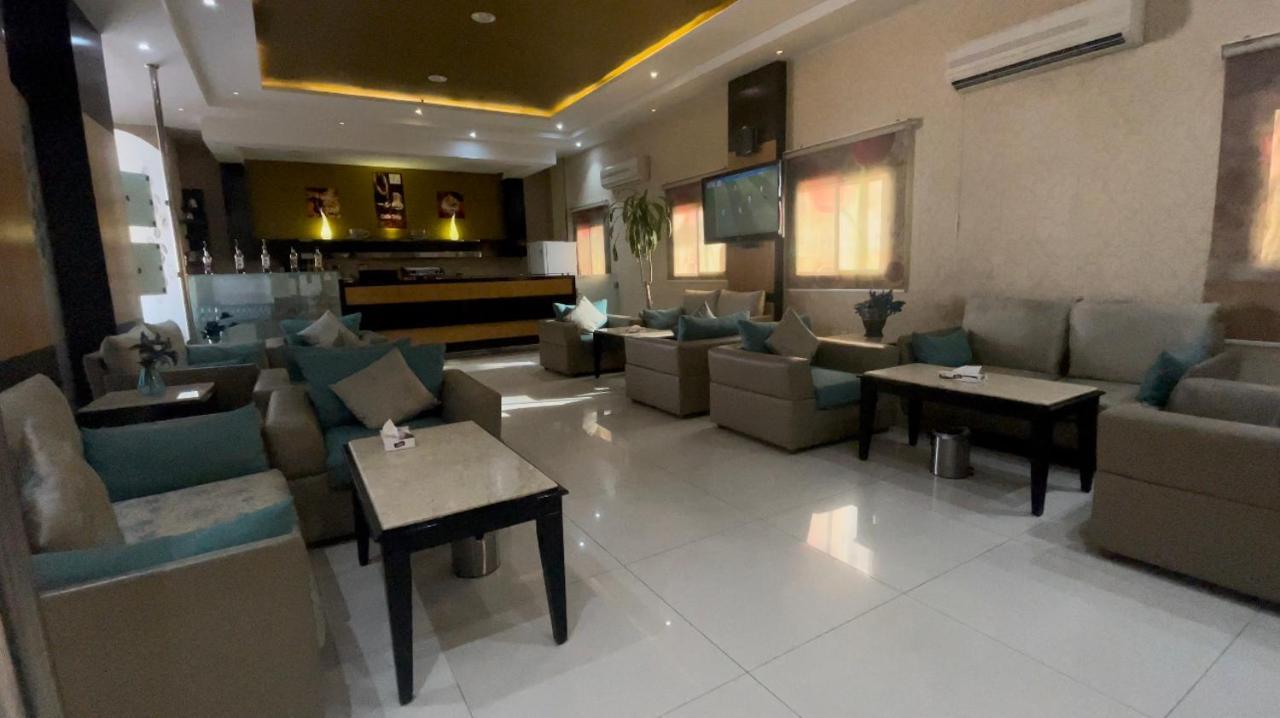 Aparthotel Tulip Al Rawdah Riadh Exterior foto