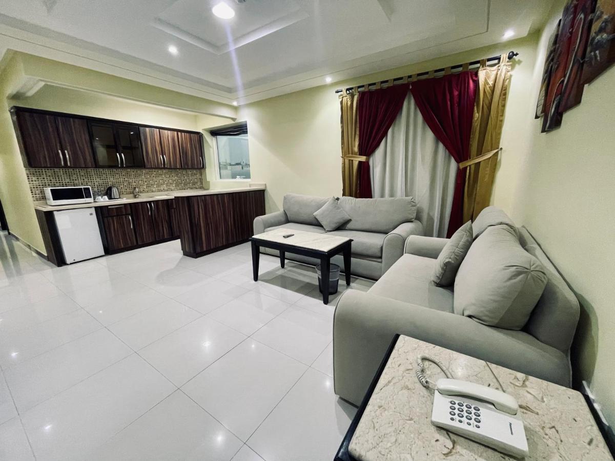 Aparthotel Tulip Al Rawdah Riadh Exterior foto