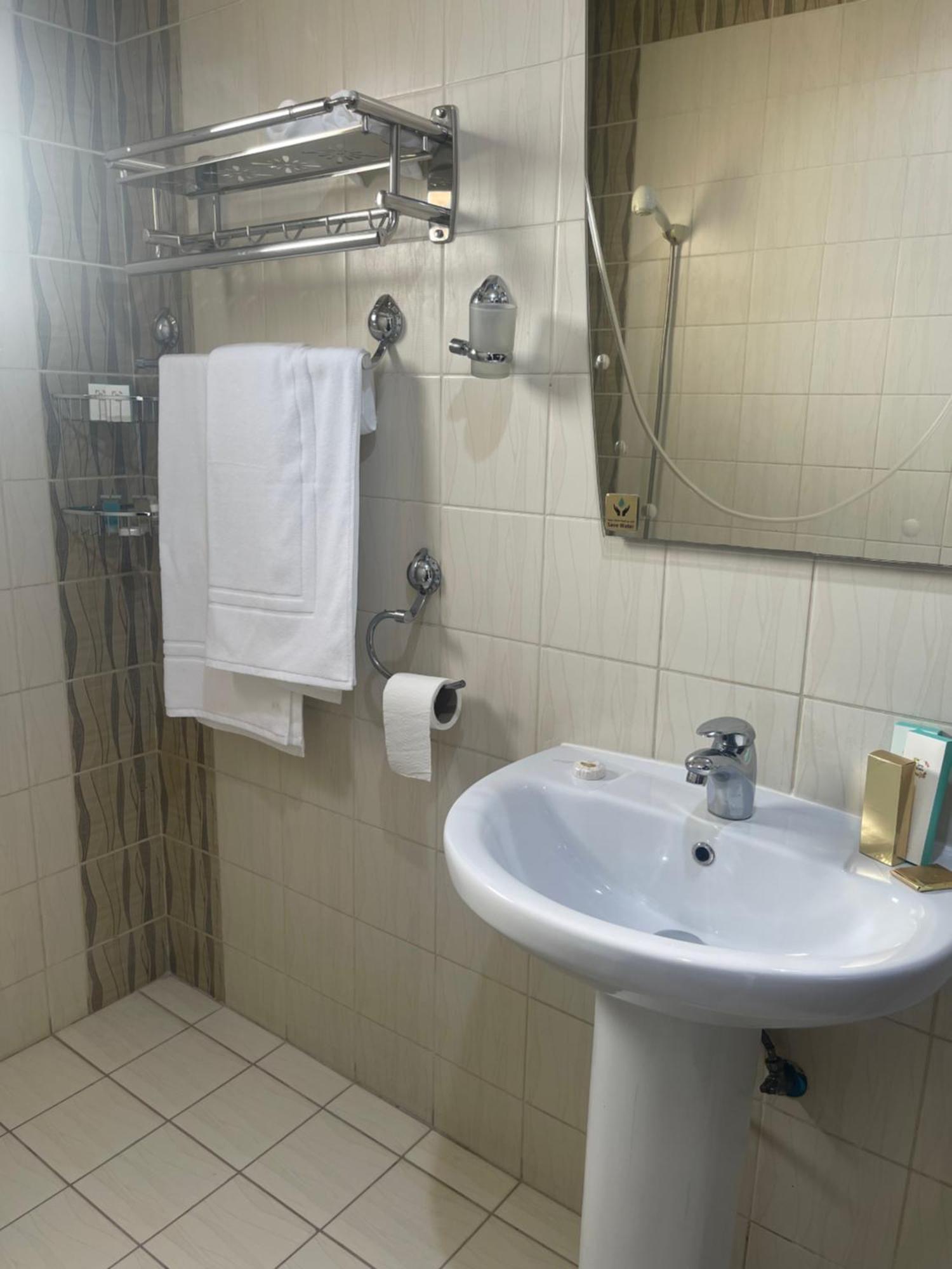 Aparthotel Tulip Al Rawdah Riadh Exterior foto