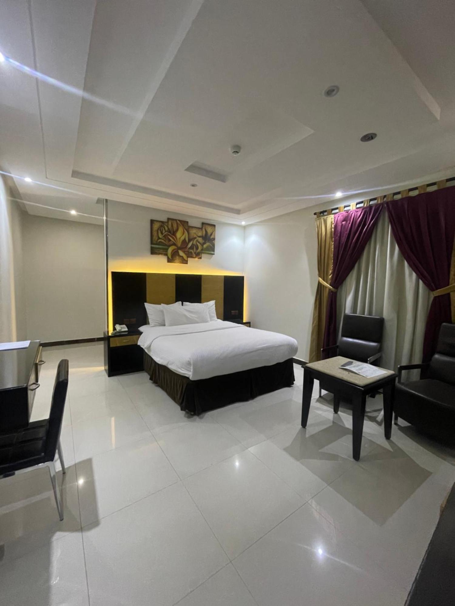 Aparthotel Tulip Al Rawdah Riadh Exterior foto