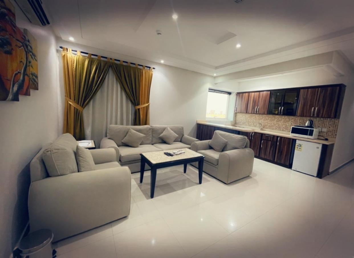 Aparthotel Tulip Al Rawdah Riadh Exterior foto