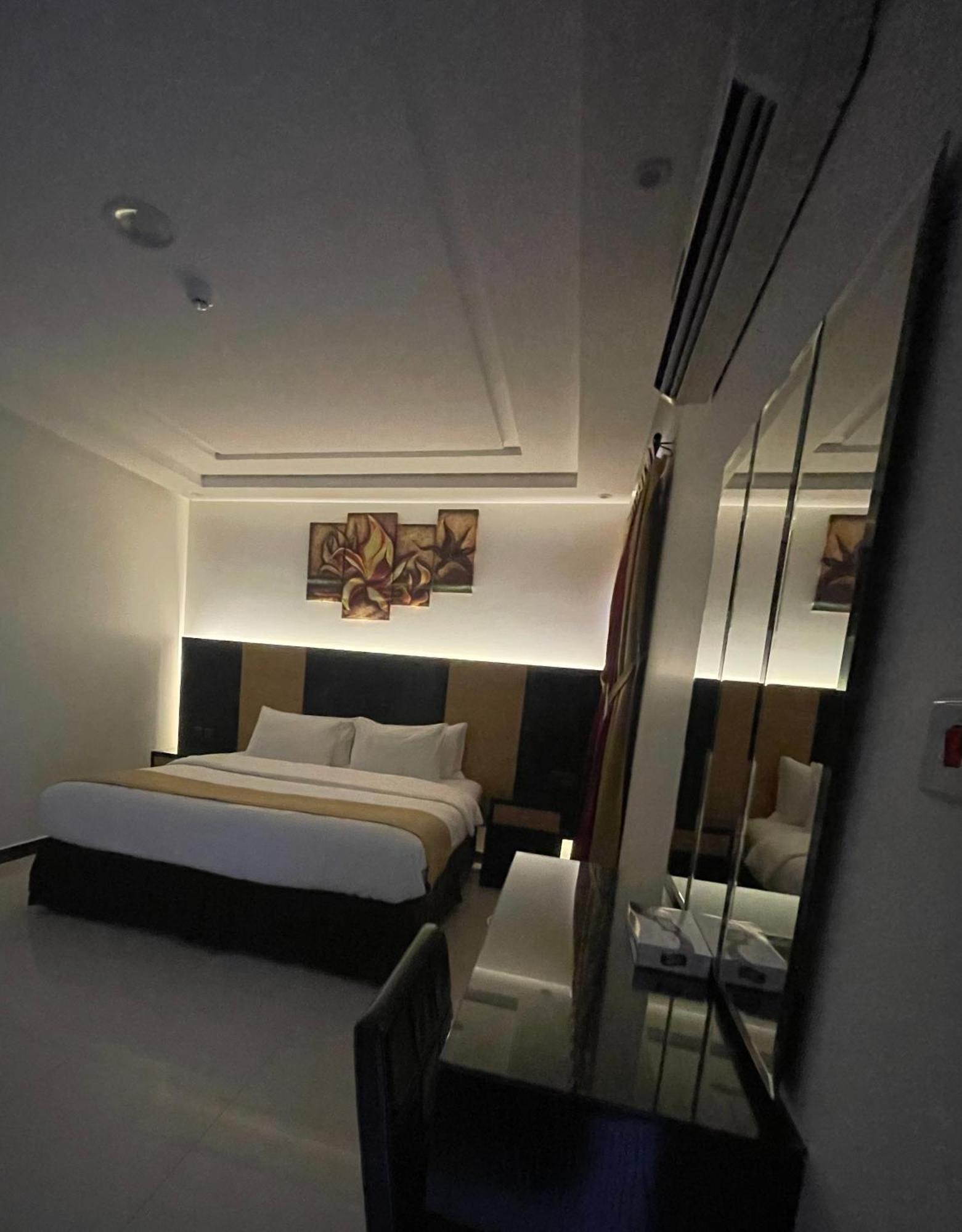 Aparthotel Tulip Al Rawdah Riadh Exterior foto